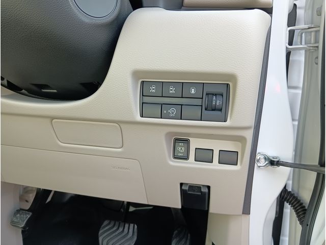 NISSAN ROOX 2025 Image 31