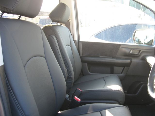 HONDA STEPWAGON SPADA 2011 Image 31