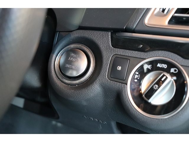 MERCEDES BENZ E CLAS 2013 Image 31