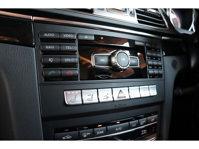 MERCEDES BENZ E CLAS 2013 Image 31