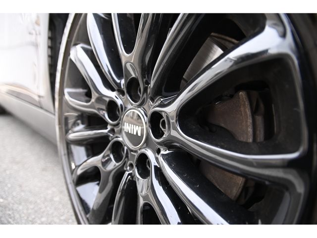 BMW MINI COOPER S CL 2019 Image 31