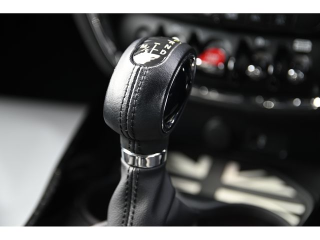 BMW MINI COOPER S CL 2019 Image 31