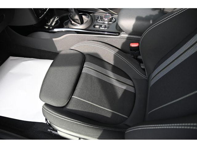 BMW MINI COOPER S CL 2019 Image 31