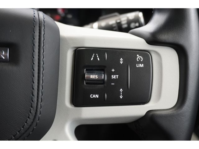 ROVER DEFENDER 2022 Image 31