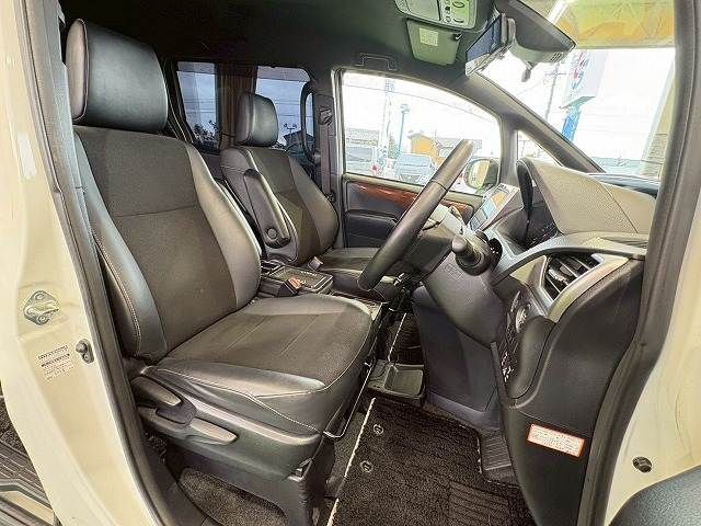 TOYOTA NOAH 2019 Image 31