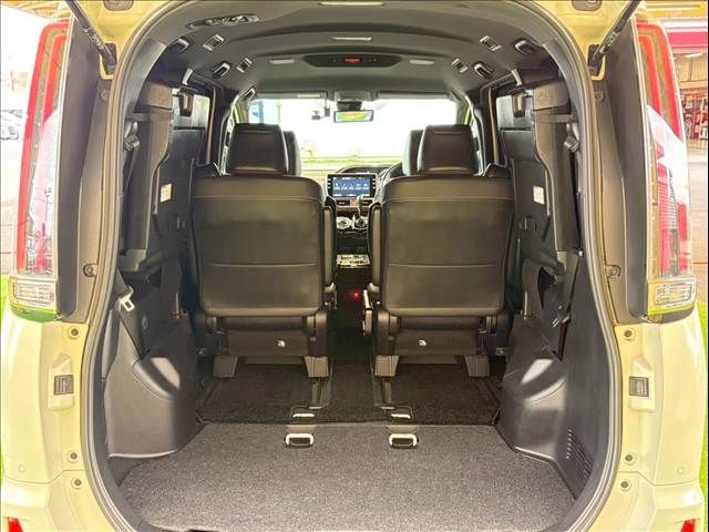 TOYOTA NOAH 2019 Image 31