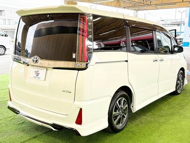 TOYOTA NOAH 2019 Image 31