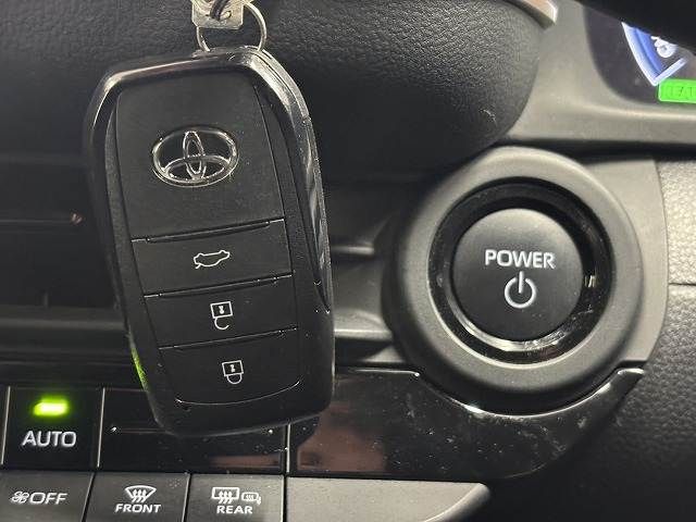 TOYOTA CROWN CROSSOVER 2022 Image 31