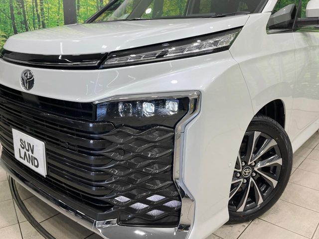 TOYOTA VOXY HYBRID 2026 Image 31