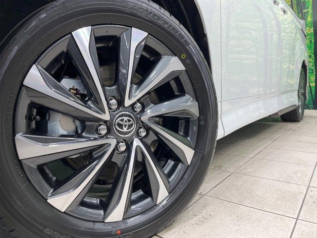 TOYOTA VOXY HYBRID 2026 Image 31