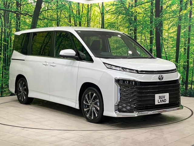 TOYOTA VOXY HYBRID 2026 Image 31