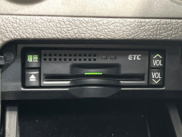 TOYOTA CROWN SEDAN 2011 Image 31