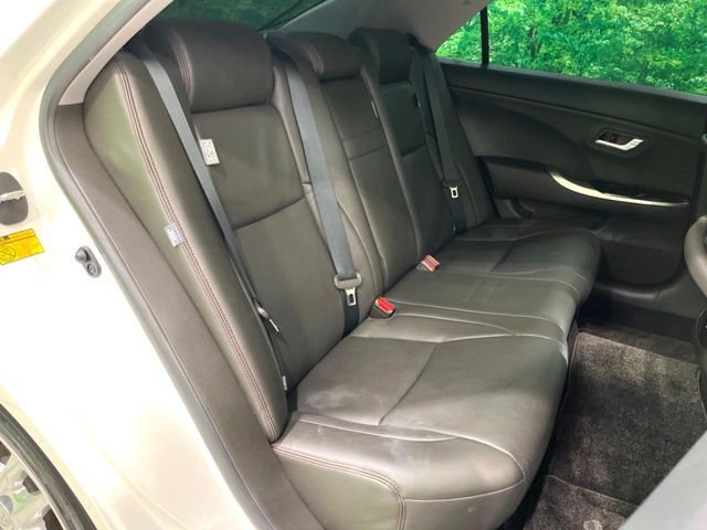 TOYOTA CROWN SEDAN 2011 Image 31