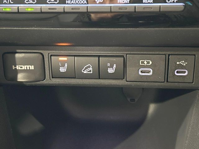 TOYOTA YARIS CROSS 2025 Image 31