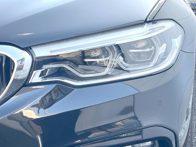 BMW 5SERIES SEDAN 2017 Image 31