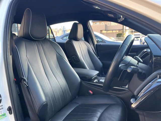 TOYOTA CROWN SEDAN HYBRID 2018 Image 31