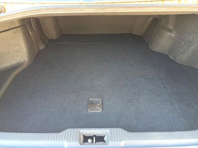 TOYOTA CROWN SEDAN HYBRID 2018 Image 31