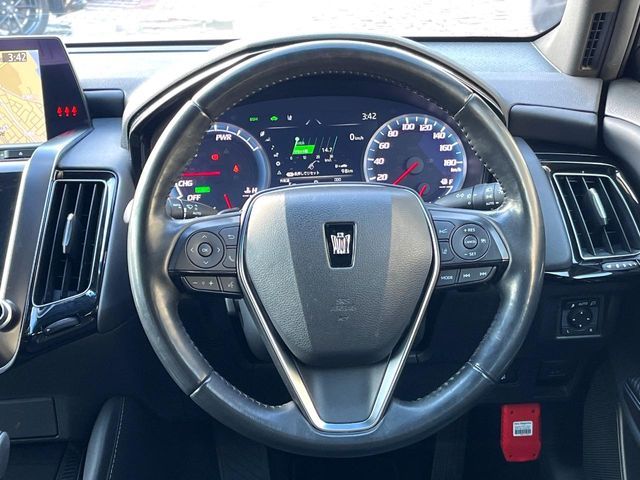 TOYOTA CROWN SEDAN HYBRID 2018 Image 31