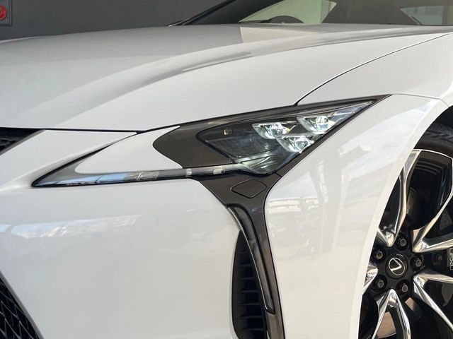 TOYOTA LEXUS LC500 2017 Image 31