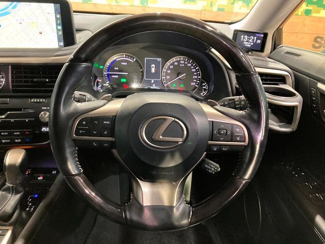 TOYOTA LEXUS RX450H AWD 2020 Image 31