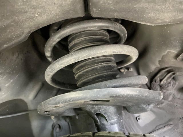 TOYOTA HARRIER 2WD 2017 Image 31