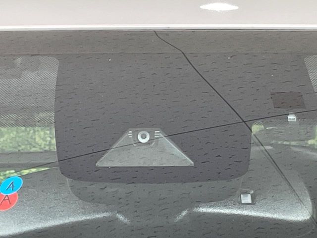 TOYOTA PRIUS 2018 Image 31