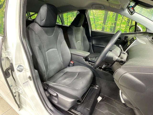 TOYOTA PRIUS 2018 Image 31