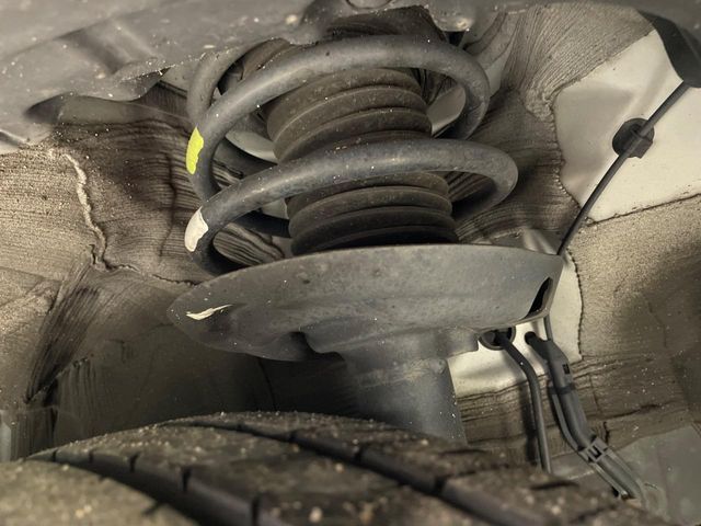 TOYOTA PRIUS 2018 Image 31