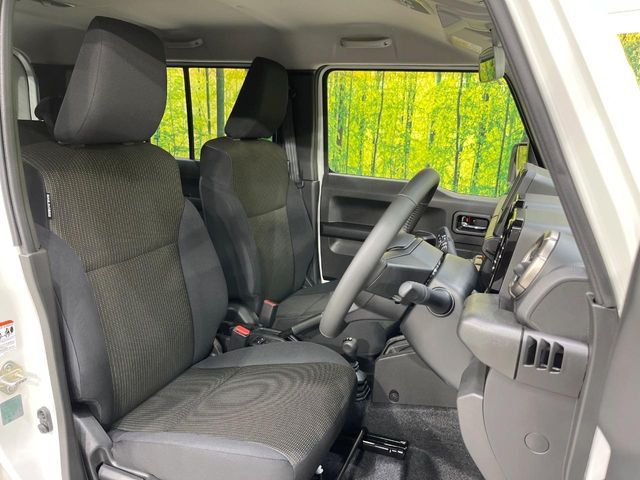 SUZUKI JIMNY NOMADE 2025 Image 31