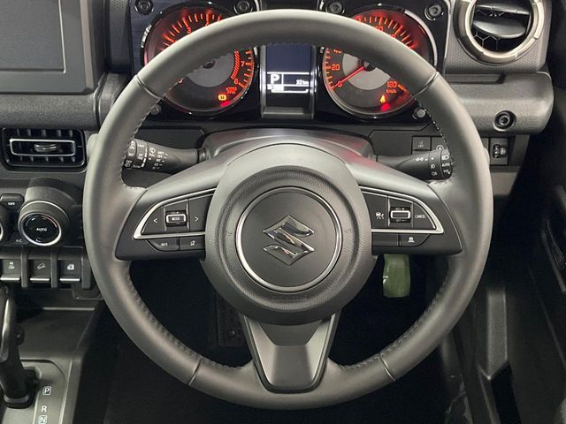 SUZUKI JIMNY NOMADE 2025 Image 31