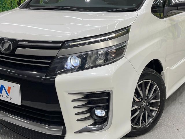 TOYOTA VOXY 2017 Image 31