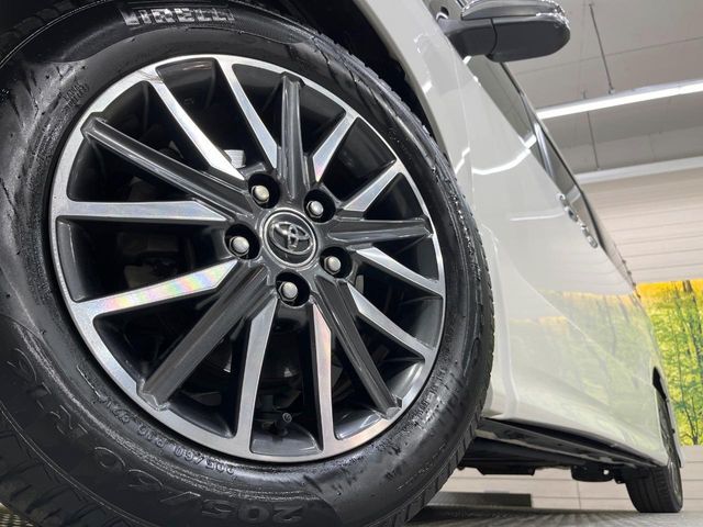 TOYOTA VOXY 2017 Image 31