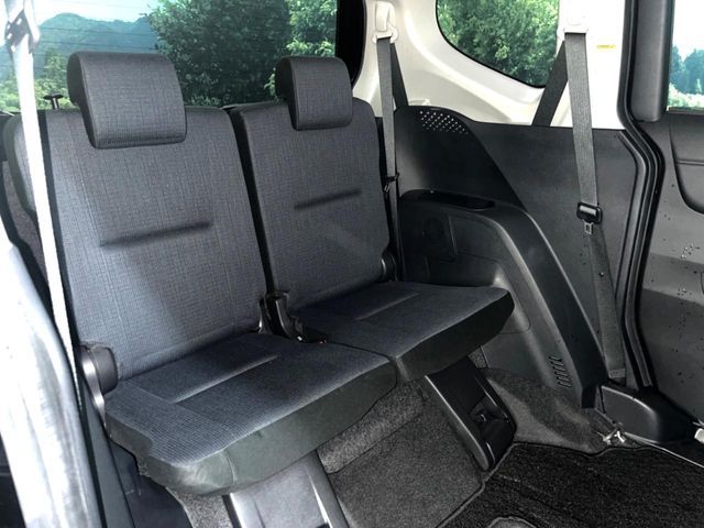 TOYOTA SIENTA 2017 Image 31