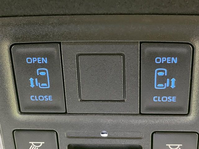 TOYOTA VOXY 4WD 2025 Image 31