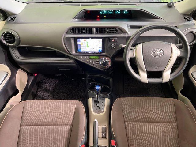 TOYOTA AQUA 2013 Image 31