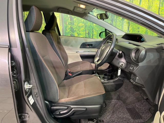 TOYOTA AQUA 2013 Image 31