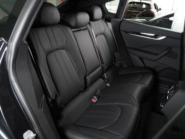 MASERATI LEVANTE 2023 Image 31