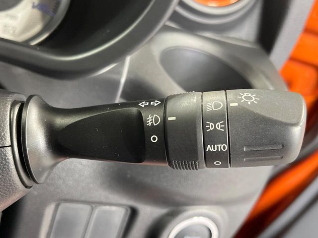 DAIHATSU CAST ACTIVA 2015 Image 31