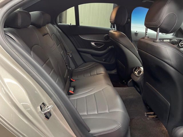 MERCEDES BENZ C CLAS 2018 Image 31