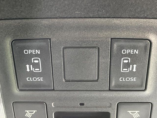 TOYOTA VOXY 4WD 2025 Image 31