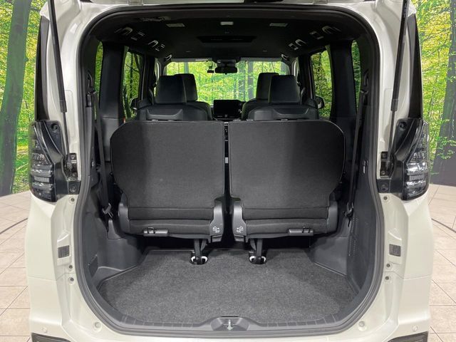 TOYOTA VOXY 4WD 2025 Image 31