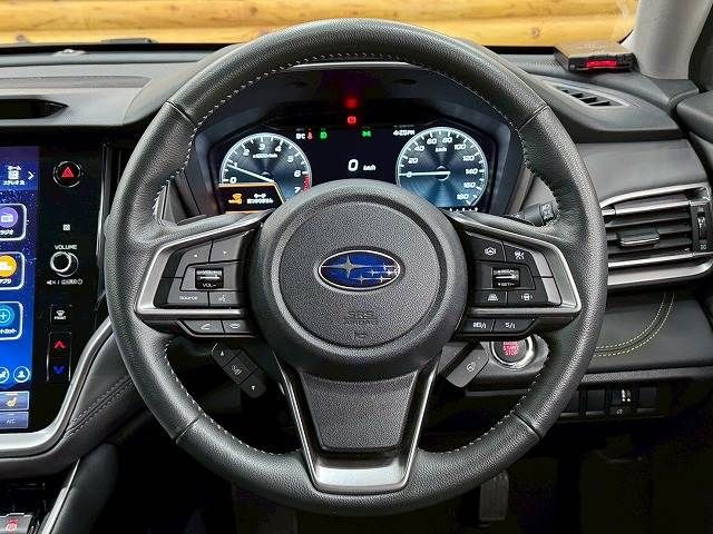 SUBARU LEGACY OUTBACK 2023 Image 31