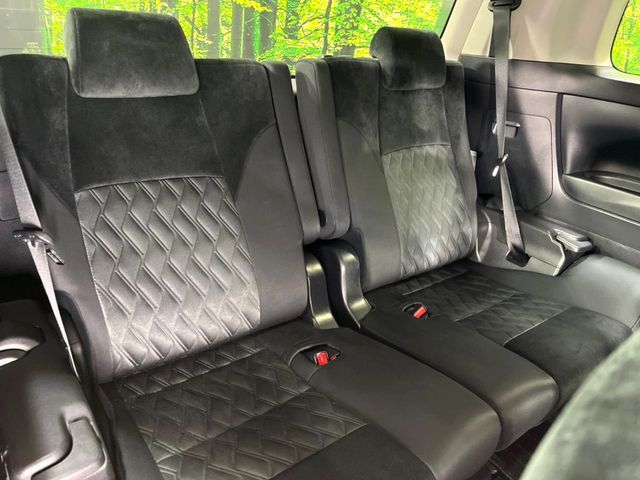 TOYOTA ALPHARD HYBRID 4WD 2018 Image 31