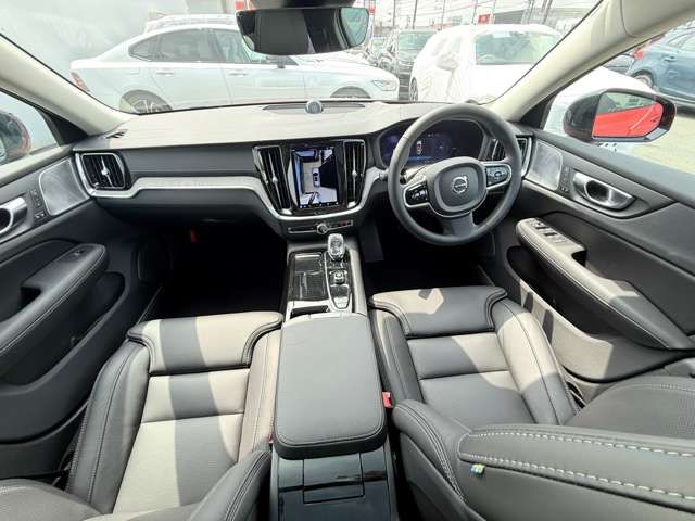 VOLVO V60 2024 Image 31