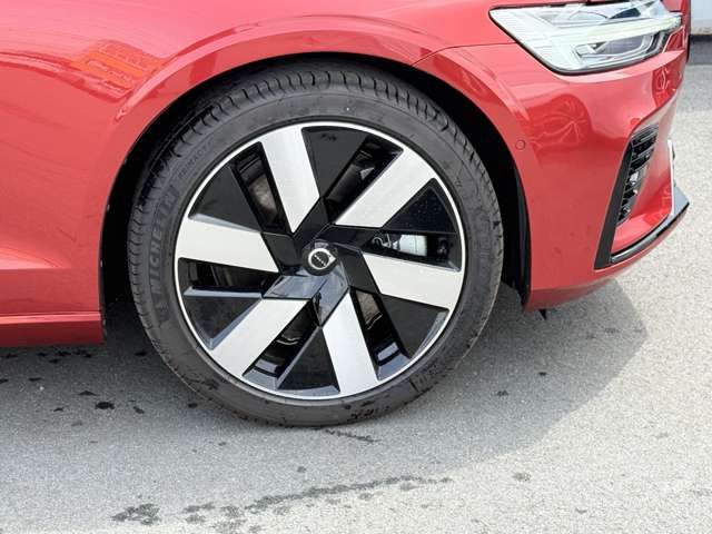 VOLVO V60 2024 Image 31