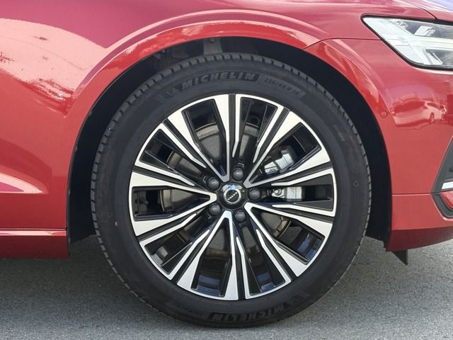 VOLVO V60 2024 Image 31