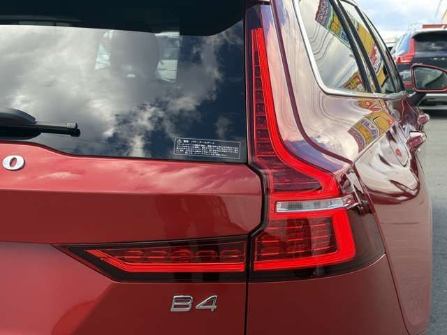 VOLVO V60 2024 Image 31