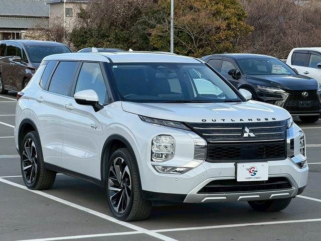 MITSUBISHI OUTLANDER PHEV 2023 Image 31