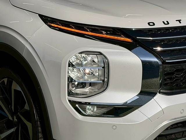MITSUBISHI OUTLANDER PHEV 2023 Image 31
