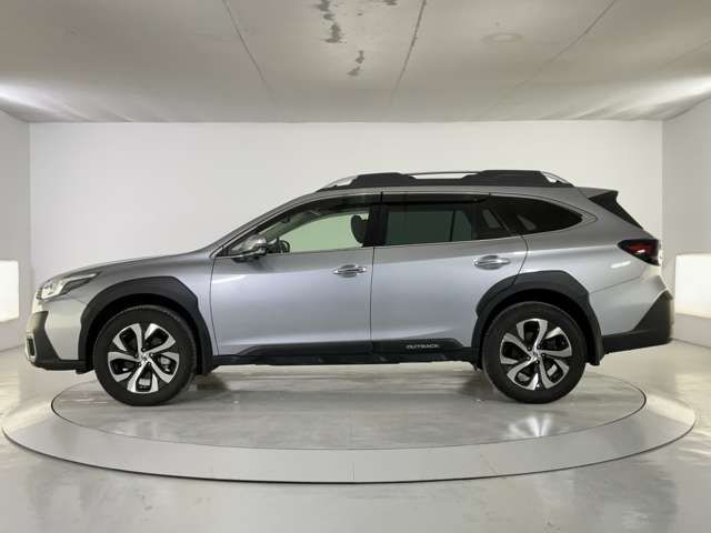 SUBARU LEGACY OUTBACK 2022 Image 31